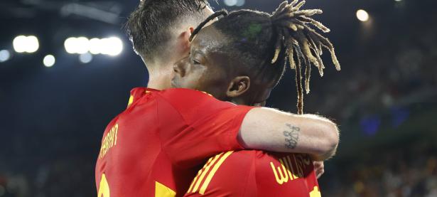 米兰体育地址-包含西班牙队在比赛中表现出色，轻松晋级的词条