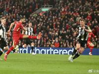 米兰体育官方-利物浦攻防俱佳，主场大胜保持不败