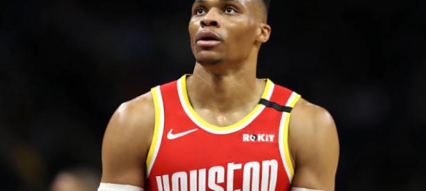 后卫中场实力黑马，霸气夺权豪取胜利的简单介绍