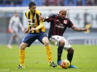 米兰体育登录-意大利足球联赛新赛季开幕，球迷热情高涨