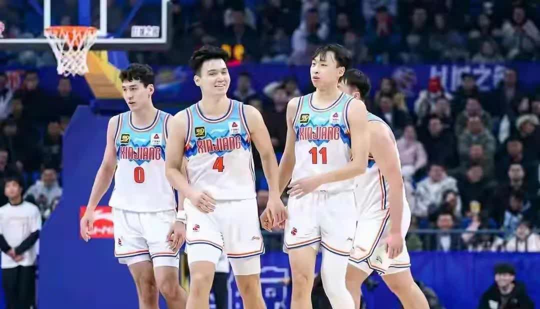 全明星阵容完美融合，引发球迷热议