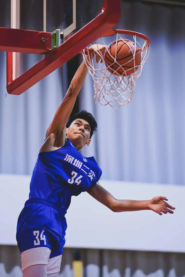 本地球队成功晋级，将迎接强大挑战