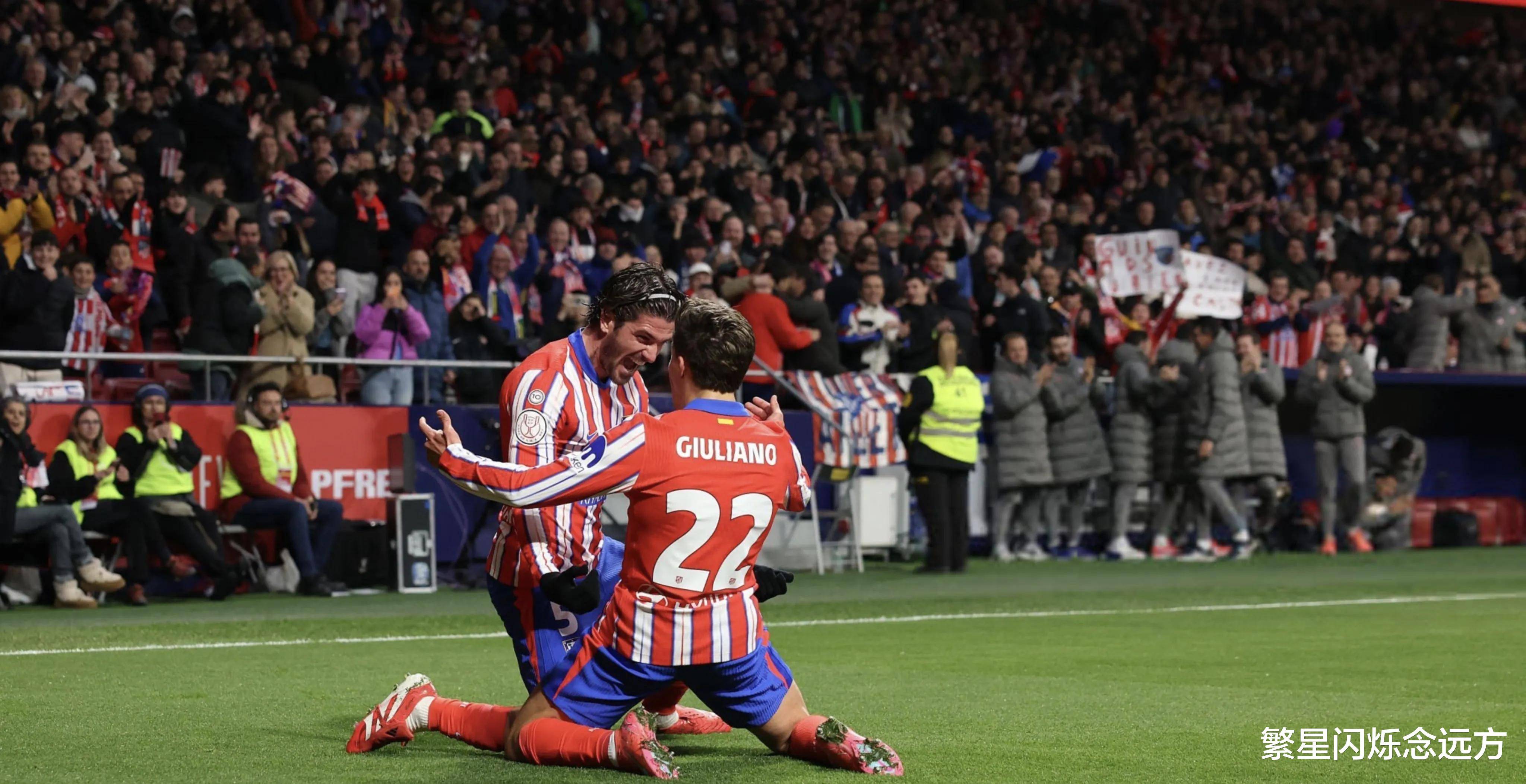 冠军联赛:马赛对战里昂展开激烈较量 冠军联赛:马赛对战里昂展开激烈较量