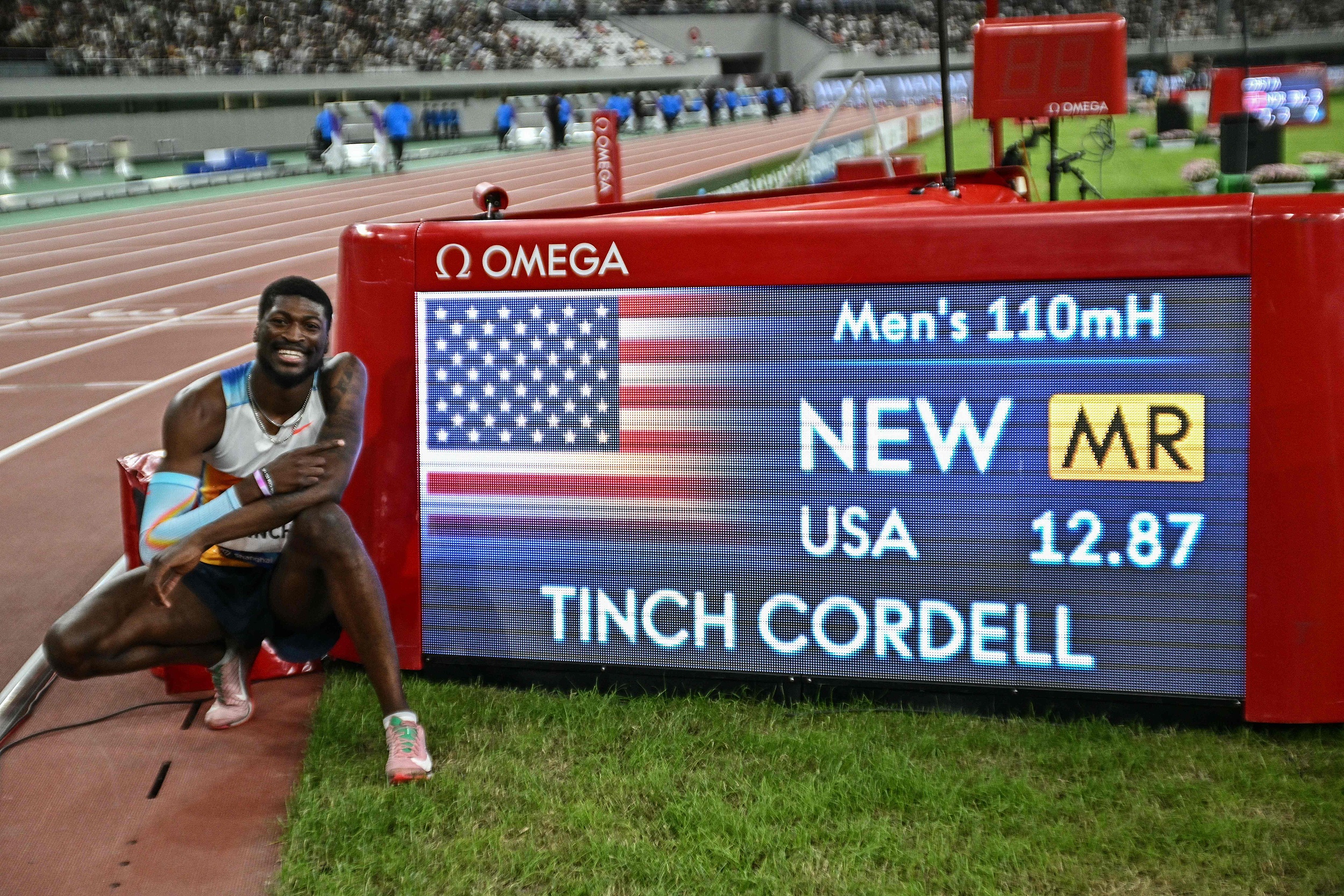 美国选手刷新项目最好成绩,夺得第一名 美国选手刷新项目最好成绩,夺得第一名