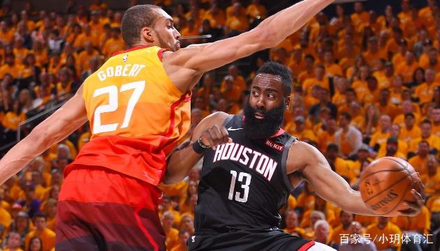 爵士队主教练赞扬球员拼搏精神,赢得掌声 爵士队主教练赞扬球员拼搏精神,赢得掌声