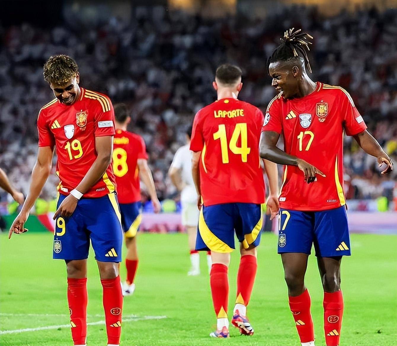 西班牙队伍连胜，成功跻身前三