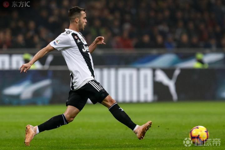 关于皮亚尼奇在社交媒体晒出训练照片,球迷期待他在新赛季的表现的信息 关于皮亚尼奇在社交媒体晒出训练照片,球迷期待他在新赛季的表现的信息