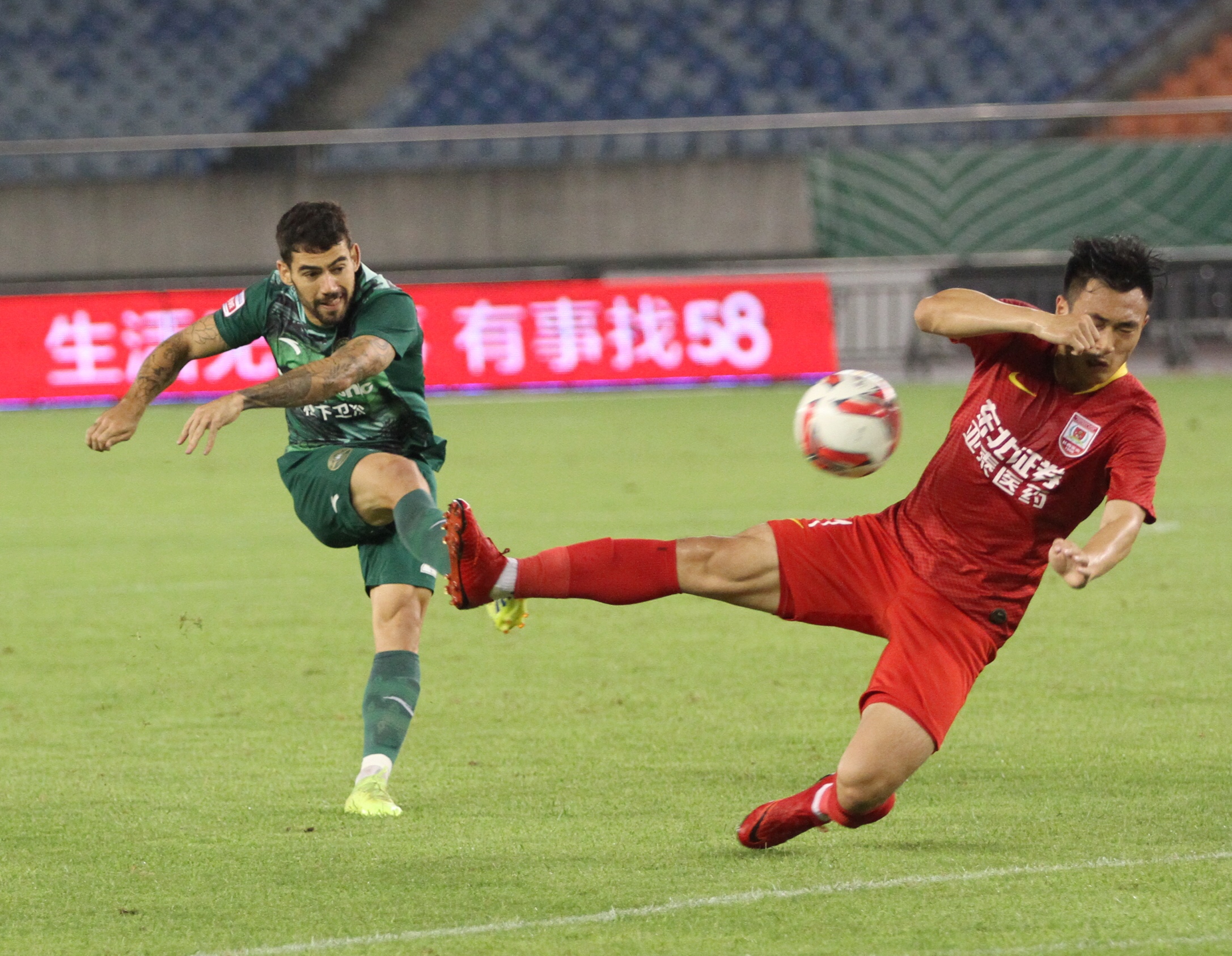 建业客场逼平绿城,士气大振的简单介绍 建业客场逼平绿城,士气大振的简单介绍