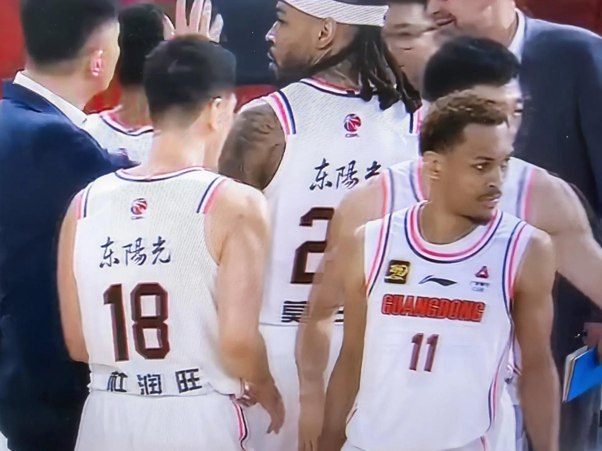 关于广东宏远主场遭遇惨败,客场之行不顺的信息 关于广东宏远主场遭遇惨败,客场之行不顺的信息