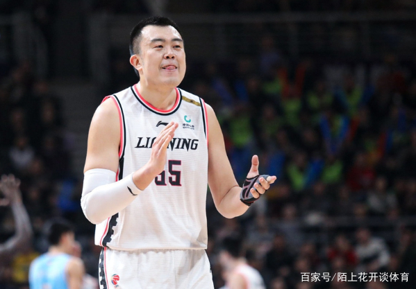 南昌男篮在比赛中取得精彩逆转胜利